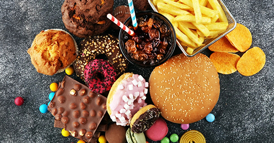 Fast Food vs. Junk Food: Understanding the Distinctions and Overlaps