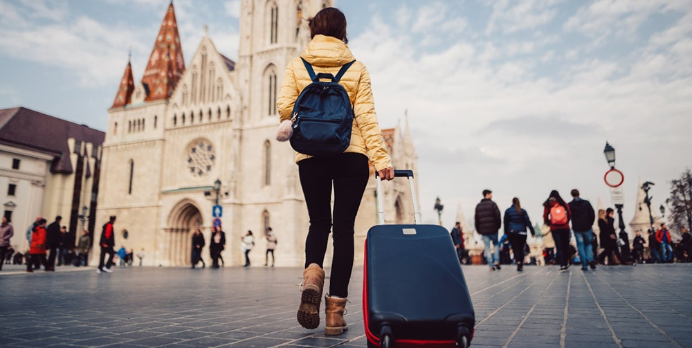 5 Common Mistakes to Avoid While Traveling Abroad