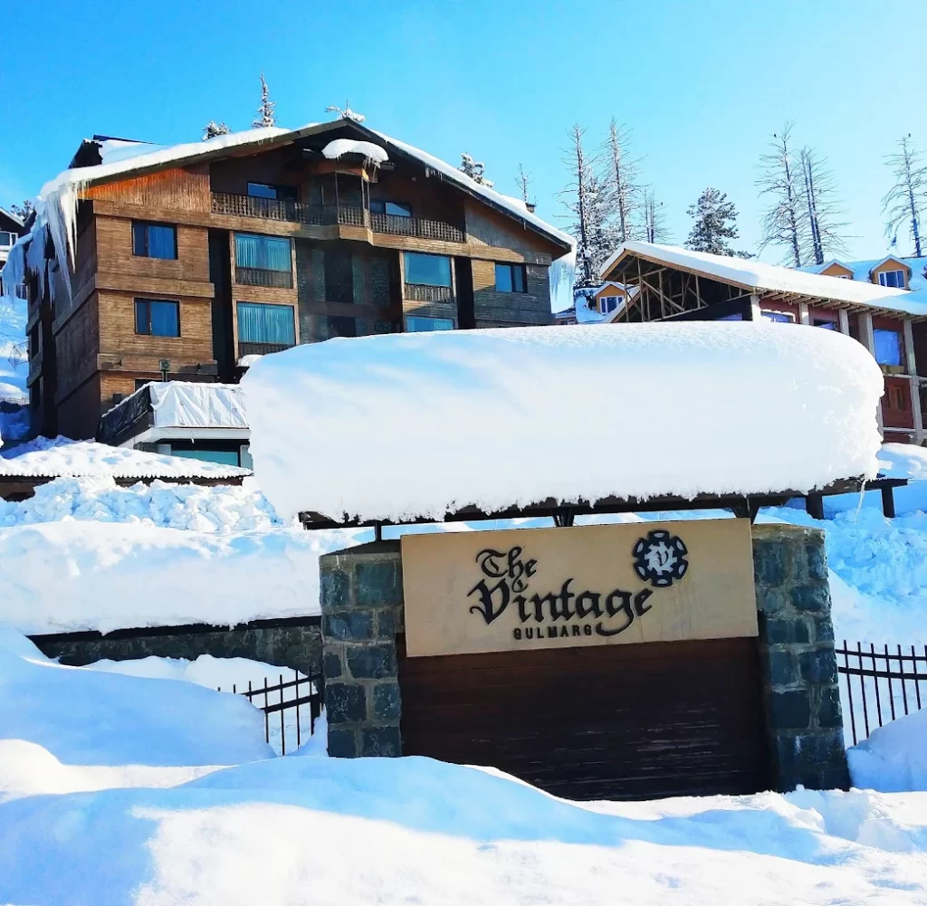 Vintage Gulmarg – Old-World Charm Meets Modern Luxury
