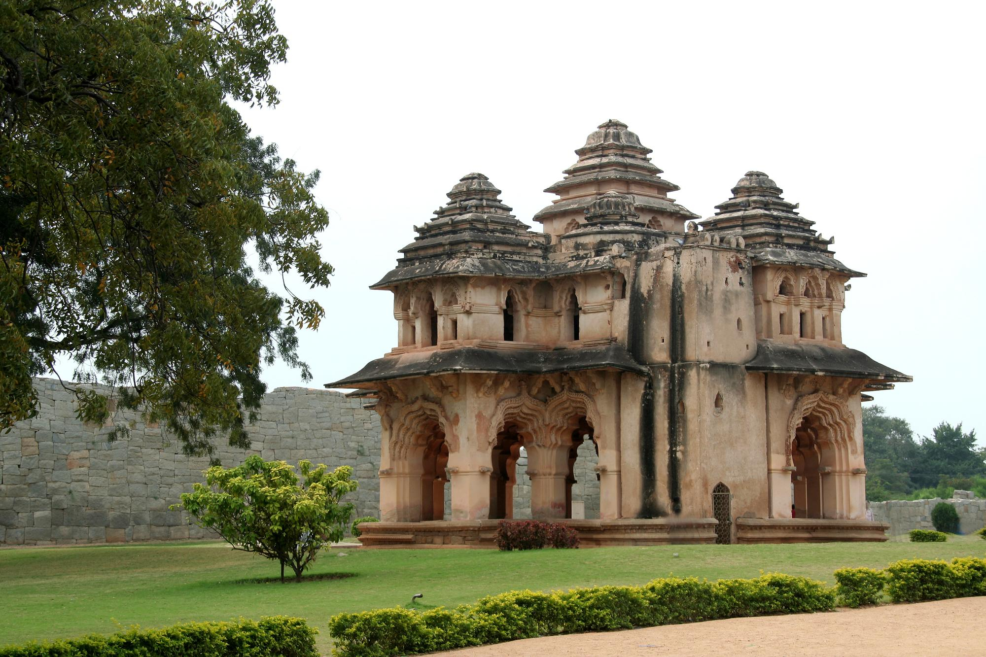 Explore Hampi: History, Temples & Ruins