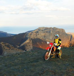 Leh-Ladakh Bike Trip – Routes, Cost, Best Time, and Insider Tips