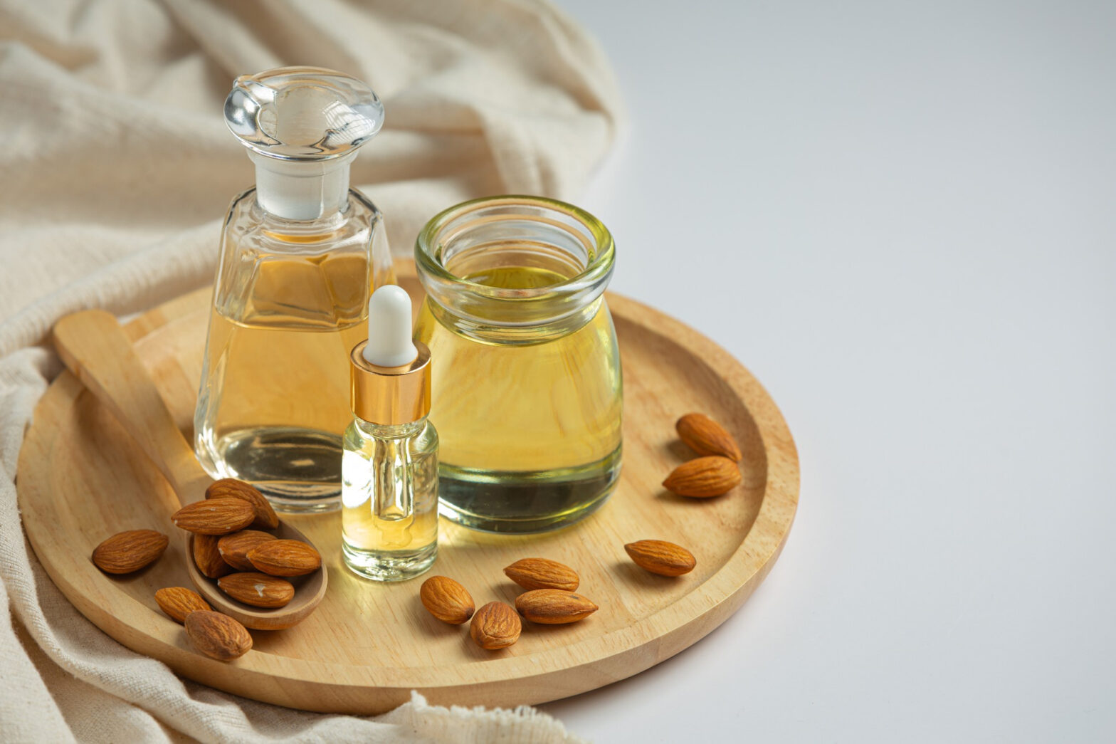 Almond oil for face