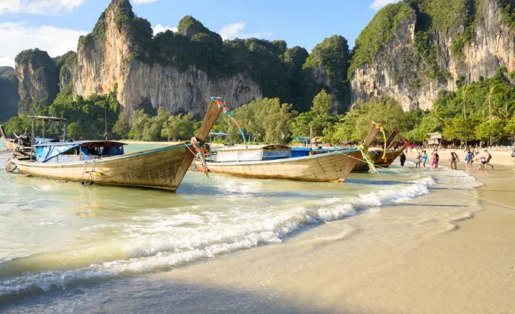 Thailand (turquoise sea and long-tail boat